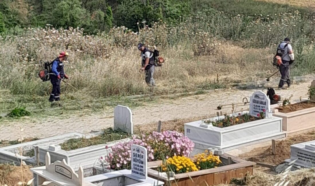 Keşan Belediyesi, camilerde yapılan temizlik çalışmalarına büyük önem veriyor. Ekipler,