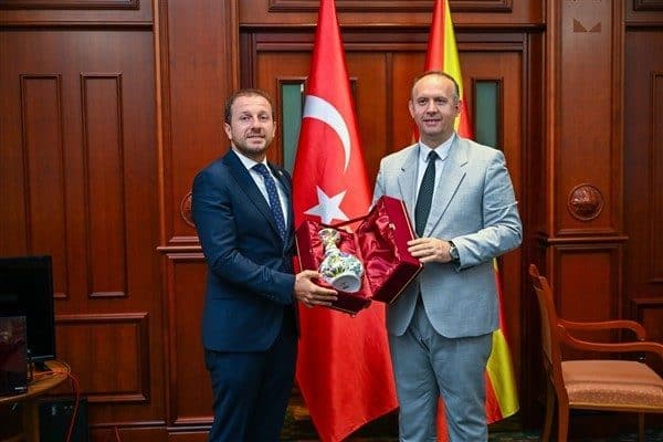 TBMM Dostluk Grubu Başkanı Bursa Milletvekili Ahmet Kılıç, Başkan Vekili