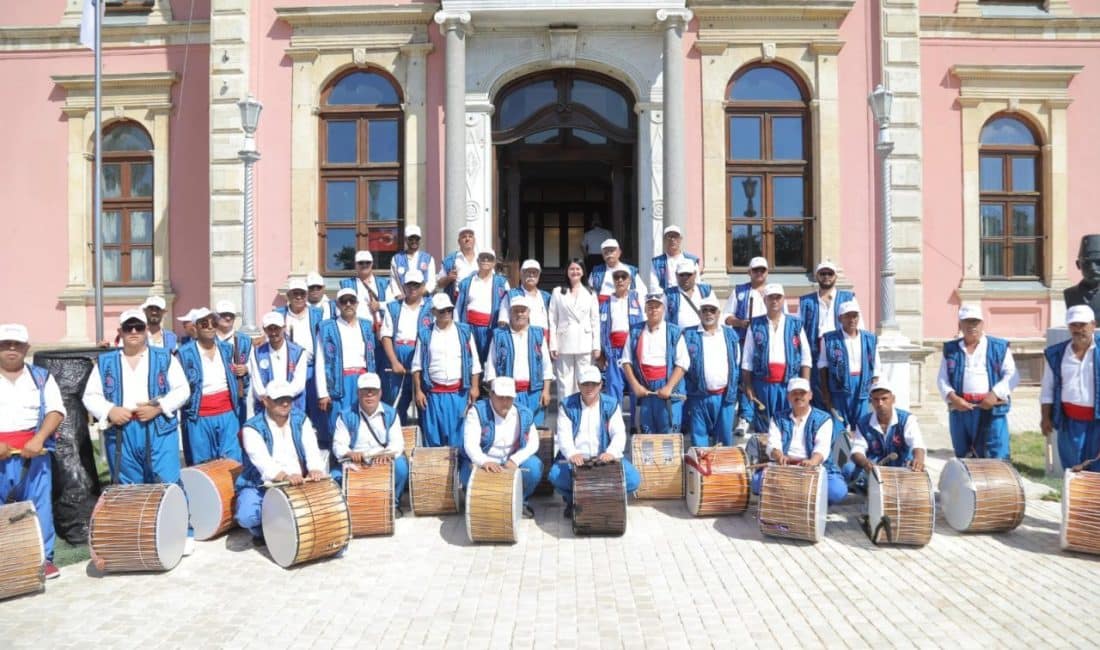 Edirne Belediyesi ev sahipliğinde düzenlenen festivalin açılışı, Tarihi Edirne Belediye