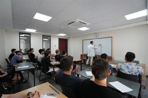 Konya Büyükşehir Belediye Başkanı Uğur İbrahim Altay, yaz döneminde de