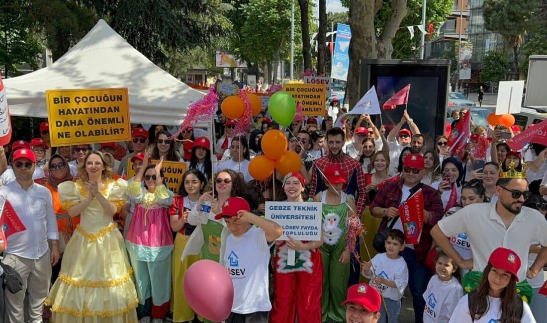 LÖSEV Lösemili Çocuklar Sağlık ve Eğitim Vakfı tarafından "Bütün Dünyada