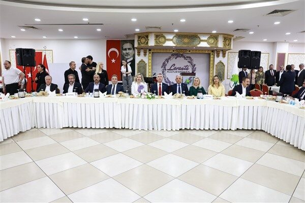 Lavanta Kültür Merkezi’nde gerçekleştirilen programa önceki dönem Mamak Kaymakamı ve