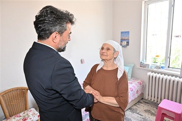 Manisa Büyükşehir Belediyesi Genel Sekreter Yardımcısı Ulaş Aydın ve Sosyal