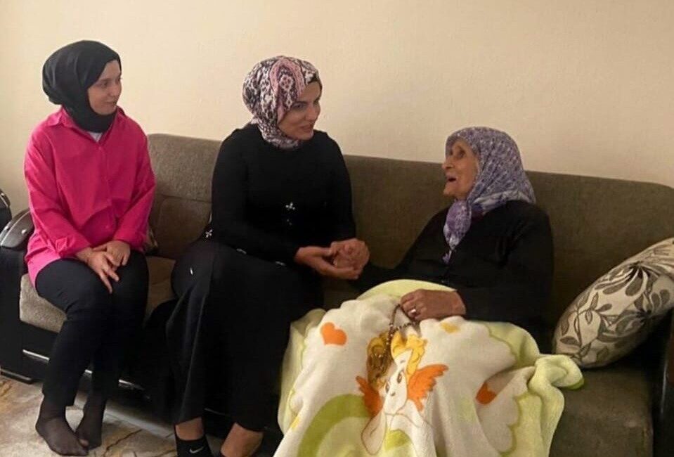 Mardin Büyükşehir Belediyesi, Kurban Bayramı dolayısıyla şehirde yaşayan yaşlı vatandaşlara