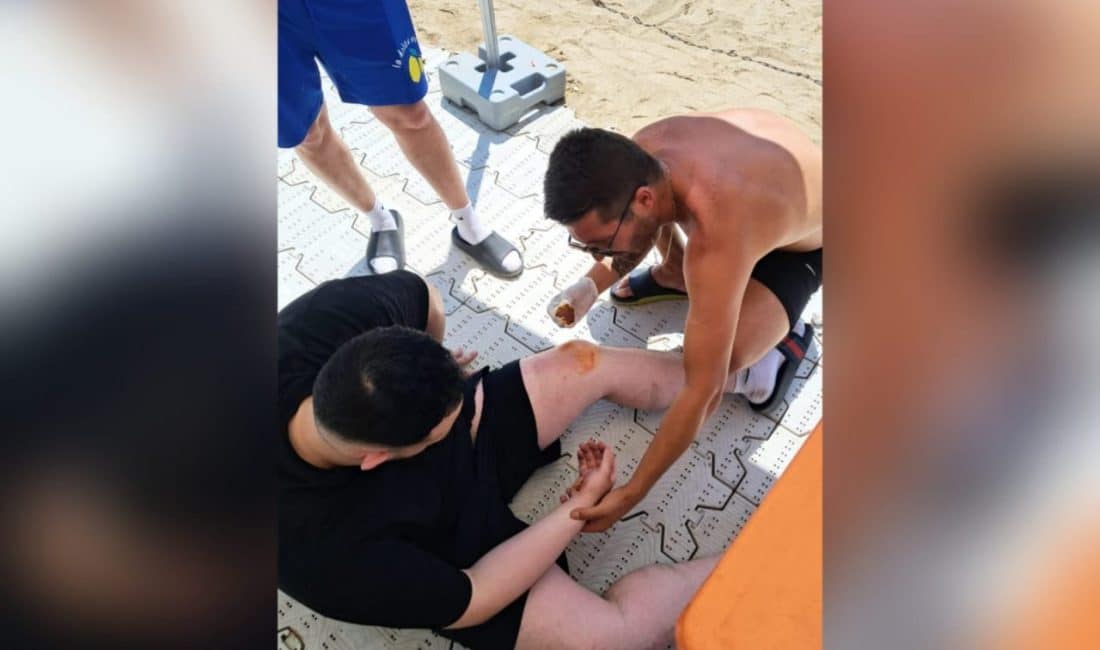 Marmaris Atatürk Caddesi’nde öğle saatlerinde meydana gelen kazada, bir turistin