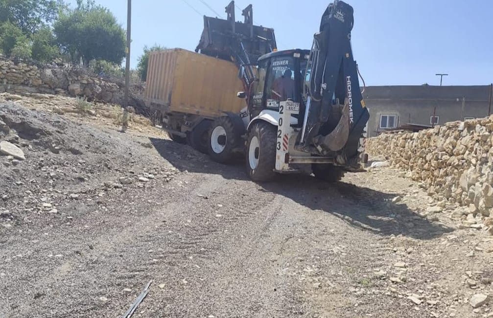 Mazıdağı Belediyesi, çevre temizliği ve halk sağlığını koruma çalışmaları kapsamında