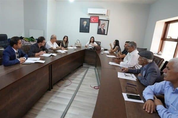 Belediye meclis toplantı salonunda gerçekleştirilen toplantıda; bölgede peş peşe çıkan
