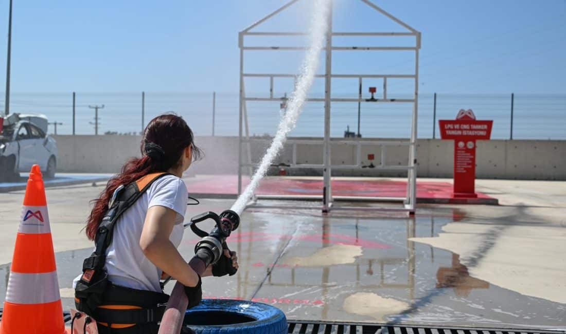 Mersin Büyükşehir Belediyesi bünyesinde, 657 sayılı Devlet Memurları Kanunu’na tabi