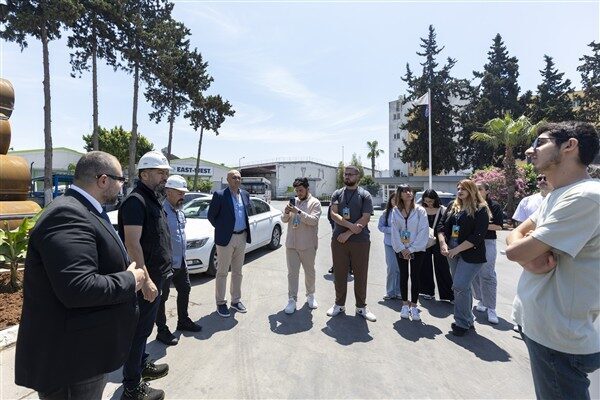 Mersin Büyükşehir Belediyesi Kariyer Merkezi, üniversite öğrencilerine kariyer yolculuklarında rehberlik