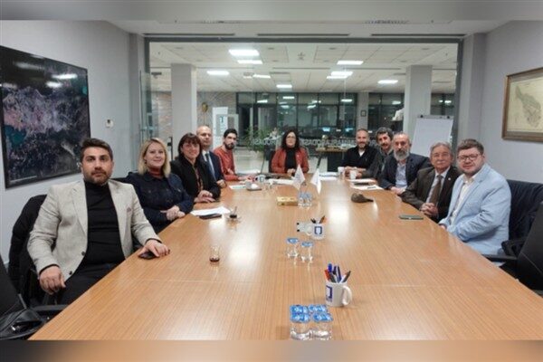 Mimarlar Odası Bursa Şubesi’nin açıklamasında, “Doğal değerlerini hızla yitiren ülkemizde;