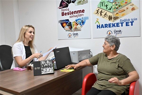 Muratpaşa Belediyesi diyetisyeni Tuğçe Karakuş, bayram boyunca sağlıklı yaşam alışkanlıklarının sürdürülmesinin