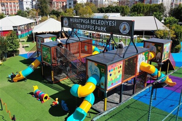 Belediyeye ait Erenkuş, Erdal İnönü Kent Parkı, İnciraltı, Mobil ve