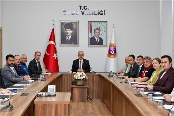 Valilik Toplantı Salonunda gerçekleştirilen hazırlık toplantısına, Ordu Büyükşehir Belediyesi Başkan