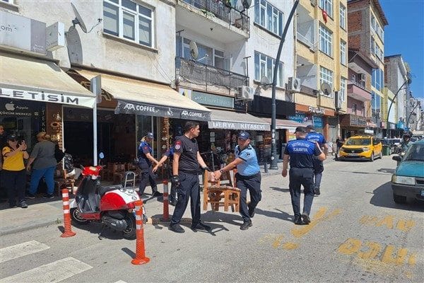 Büyükşehir Belediyesi Zabıta Daire Başkanlığı ekipleri kent genelinde birçok farklı