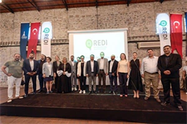 REDI tarafından Roman yurttaşların yaşam koşullarını iyileştirmek için geliştirilen Avrupa