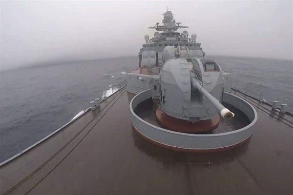 Rusya Savunma Bakanlığı, mürettebatın simüle edilmiş bir düşman denizaltısını arama
