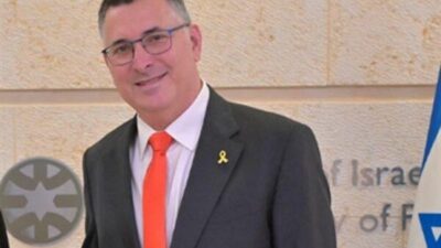 İsrail Dışişleri Bakanı Gideon Saar, İsviçre Dışişleri Bakanı Ignazio Cassis
