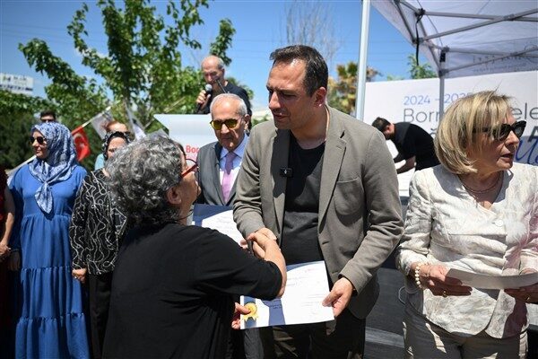 Bornova Belediyesi’nin Özgül Gündüz Sağlık Köyü’nde projelendirdiği Sağlıklı Yaş Alma