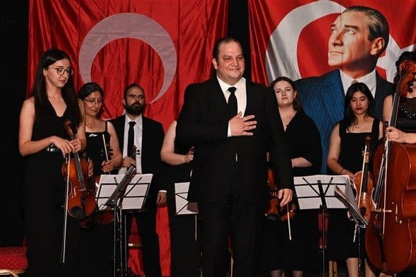 Mamak Belediyesi, kültür sanat alanında iki ayrı etkinliğe ev sahipliği