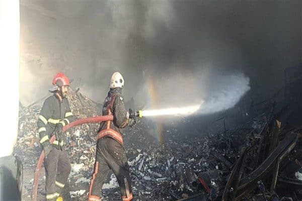 Yoğun çabalar sonucu kontrol altına alınan yangının ardından, soğutma çalışmaları