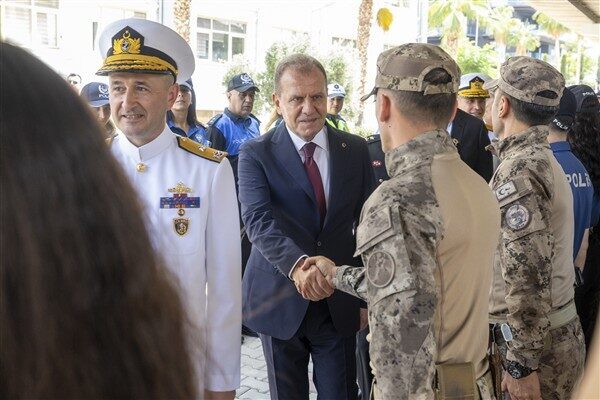 Mersin Büyükşehir Belediye Başkanı Seçer, Mersin Valiliği tarafından Kurban Bayramı