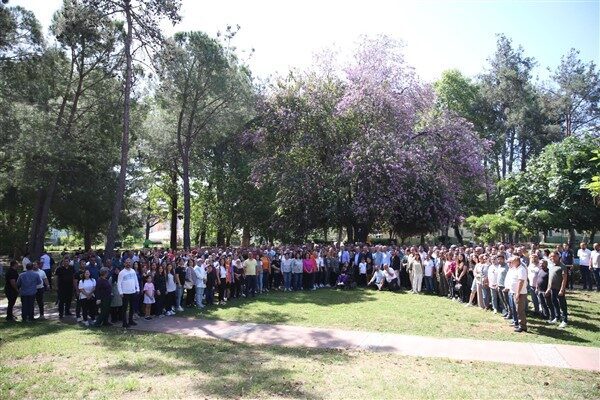 Serik Belediyesi, bünyesinde görev yapan işçilerin her ayın 15’inde aldığı