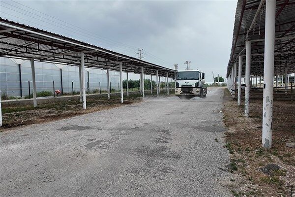 Serik Belediyesi, Kurban Bayramı hazırlıklarını tamamlamak için yoğun bir çalışma