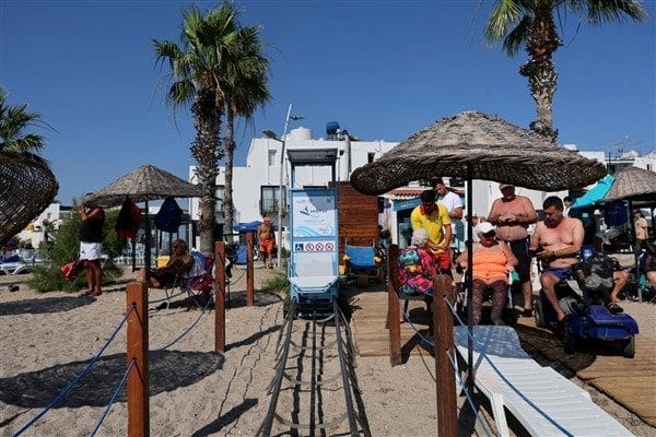 Bodrum Belediyesi, hareket kabiliyeti kısıtlı bireyler için güneş enerjisi destekli