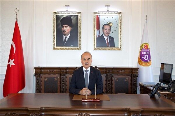 Erol, dünya nüfusundaki artış, doğal kaynakların bilinçsizce tüketilmesi, plansız kentleşme