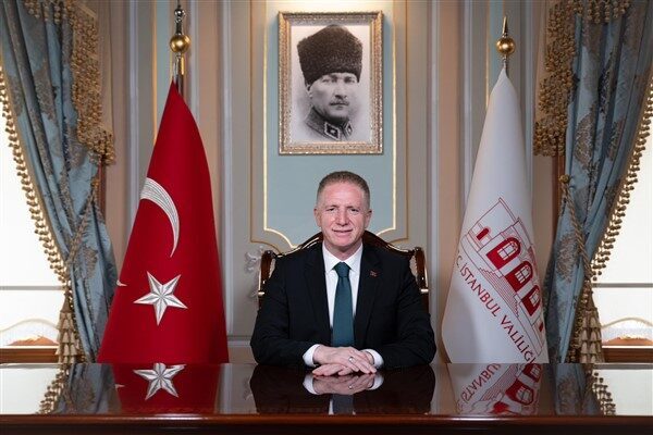 İstanbul Valisi Davut Gül, Kurban Bayramı’nın 2. gününde Çekmeköy Şehit