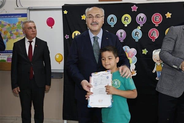 Valilikten yapılan açıklamaya göre, Adana genelinde bin 520 eğitim kurumunda