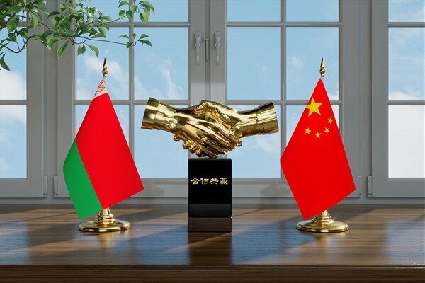 Xi Jinping, Belarus Cumhurbaşkanlığına yeniden seçilen Lukaşenko’yu tebrik etti. Çin ve