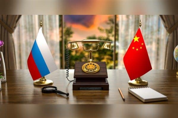 Çin Cumhurbaşkanı Xi Jinping, Rusya Devlet Başkanı Vladimir Putin ile