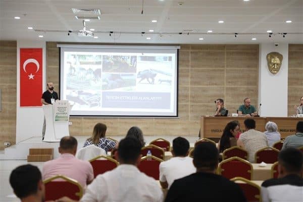 Toplantıya Muğla Doğa Koruma ve Milli Parklar Müdürü Ömer Kahraman,