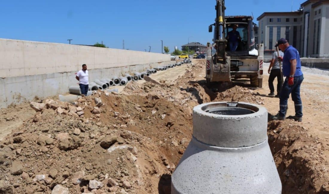 Bu kapsamda, Yalova Eğitim ve Araştırma Hastanesi önünde sürdürülen yol