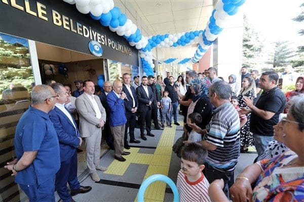 Yenimahalle Belediye Başkanı Fethi Yaşar’ın da katıldığı sünnet merasimine Belediye