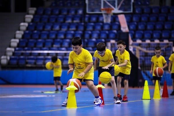 Yenimahalle’de çocuklara eğlenceli bir yaz tatili fırsatı sunan Yenimahalle Belediyesi