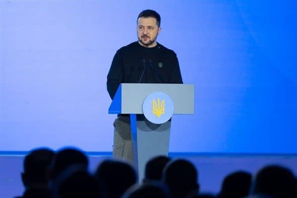 Ukrayna Devlet Başkanı Volodimir Zelenski, kurumlarının Avrupa ve Ukrayna yaptırımlarının