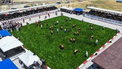 Yeşil Karaağaç Mesire Alanı’nda organize edilen etkinlik, saygı duruşu ve