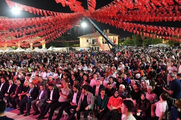 Programda bir konuşma yapan Şanlıurfa Valisi Hasan Şıldak, 15 Temmuz