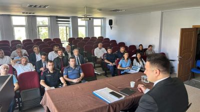 Gökçeada Kaymakamı Osman Acar, ilçede görev yapan kurum amirleriyle geniş