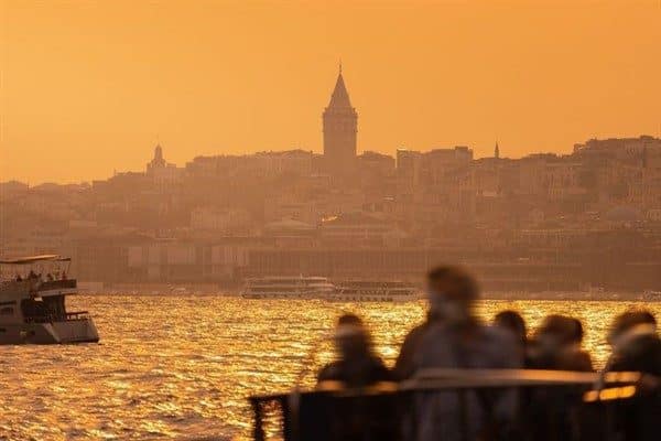 Geçtiğimiz haftayı Poyraz rüzgarının da etkisiyle mevsim normallerinde geçiren İstanbul'da,