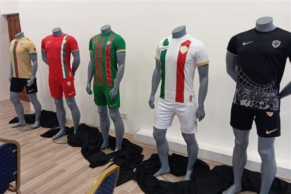 Kulüp Başkanı Burç Baysal, Genel Sekreter Faruk Korkmaz, Asbaşkan Şeyda