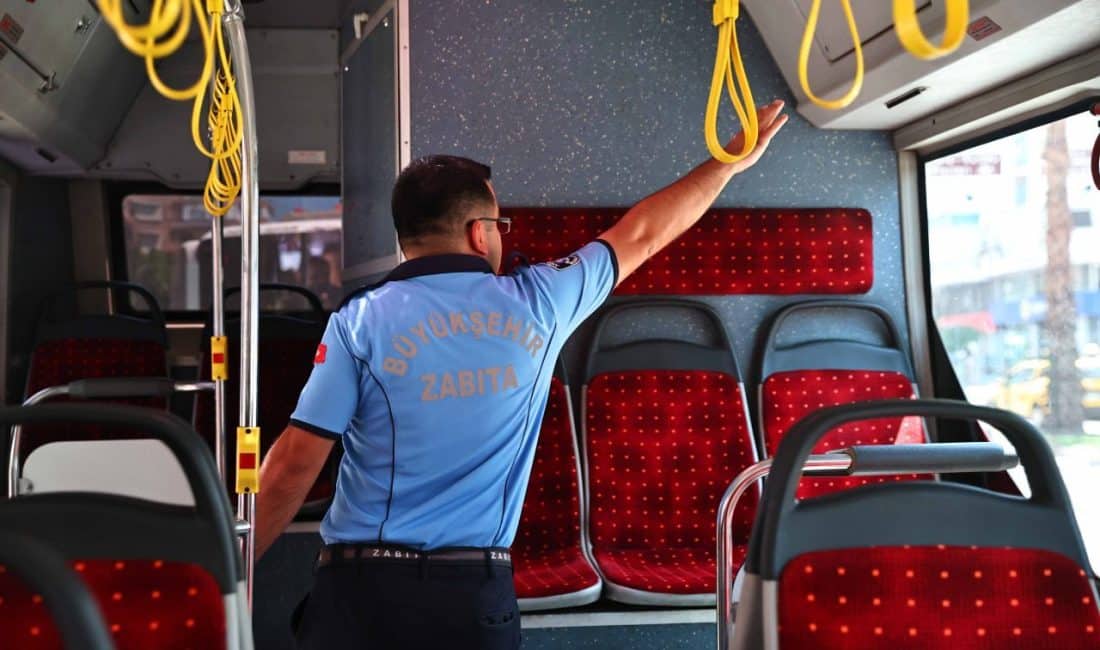 Antalya Büyükşehir Belediyesi Zabıta Dairesi Başkanlığı’na bağlı ulaşım zabıta ekipleri