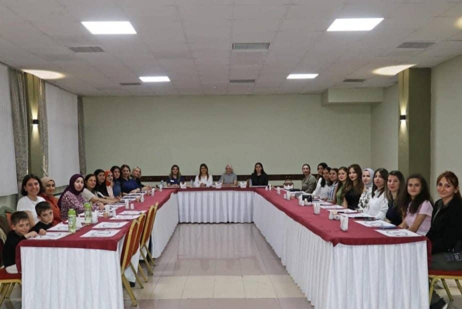 Polis Eşleri Derneği Ardahan Şube Başkanı Zerrin Şener, tayini çıkan