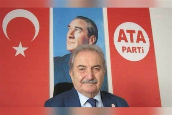 Ata Parti Genel Başkanı Namık Kemal Zeybek, görev başında can