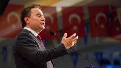 Türkiye’de ‘Toplam yolsuzluk’ oranının arttığını vurgulayan Babacan,  bu oranın iktidar