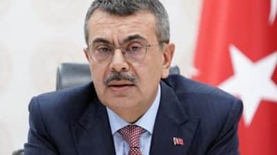 Millî Eğitim Bakanlığı Öğretmenler Odası Toplantı Salonu'nda gerçekleşen toplantıya Cumhurbaşkanlığı