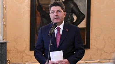 Adalet Bakanı Tunç, İstanbul Fatih’te bulunan Mesih Mehmet Paşa Camisinden