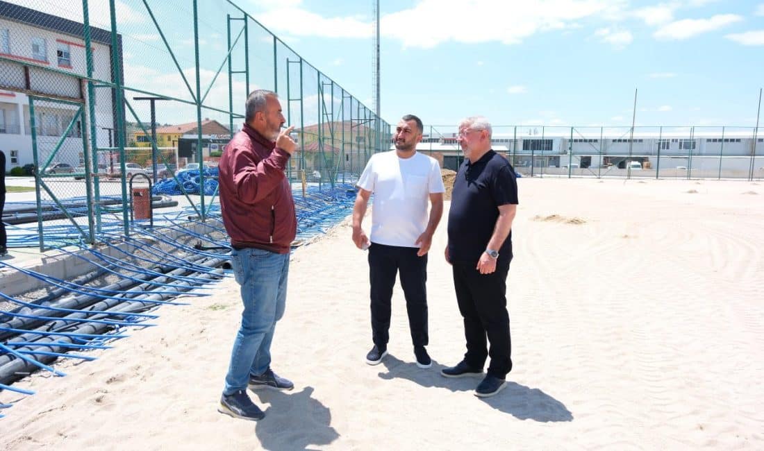 Beraberinde Arca Çorum FK Başkanı Oğuzhan Yalçın ile birlikte Çorum